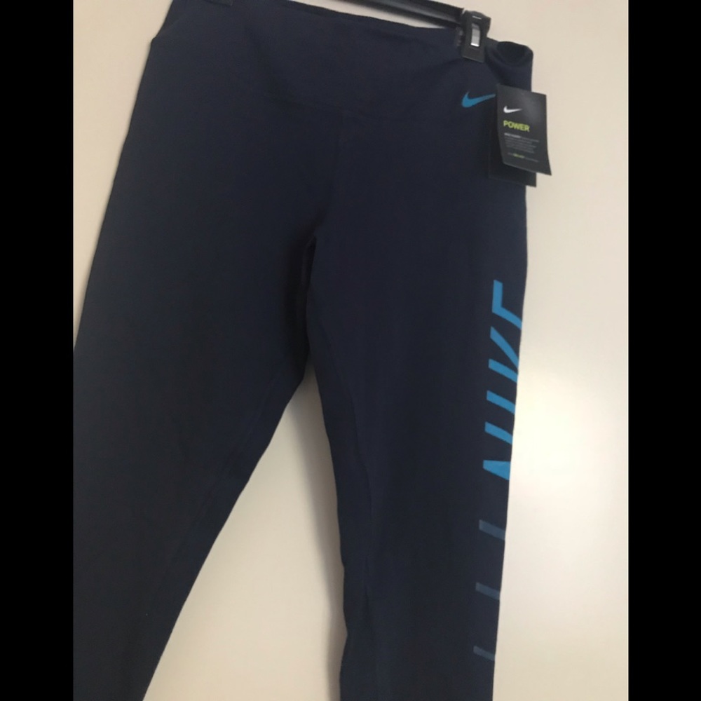 Nike - Picture 2 of 2